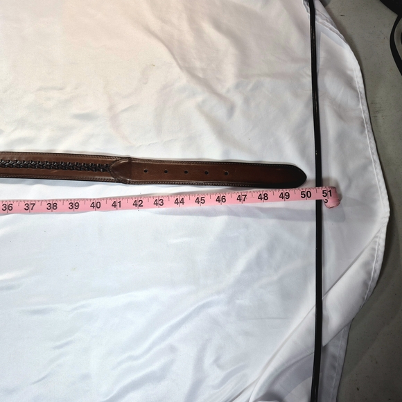 Men's Leather Western Style Belt Brown Black Stitching Silver Buckle Size 42 - Picture 4 of 14